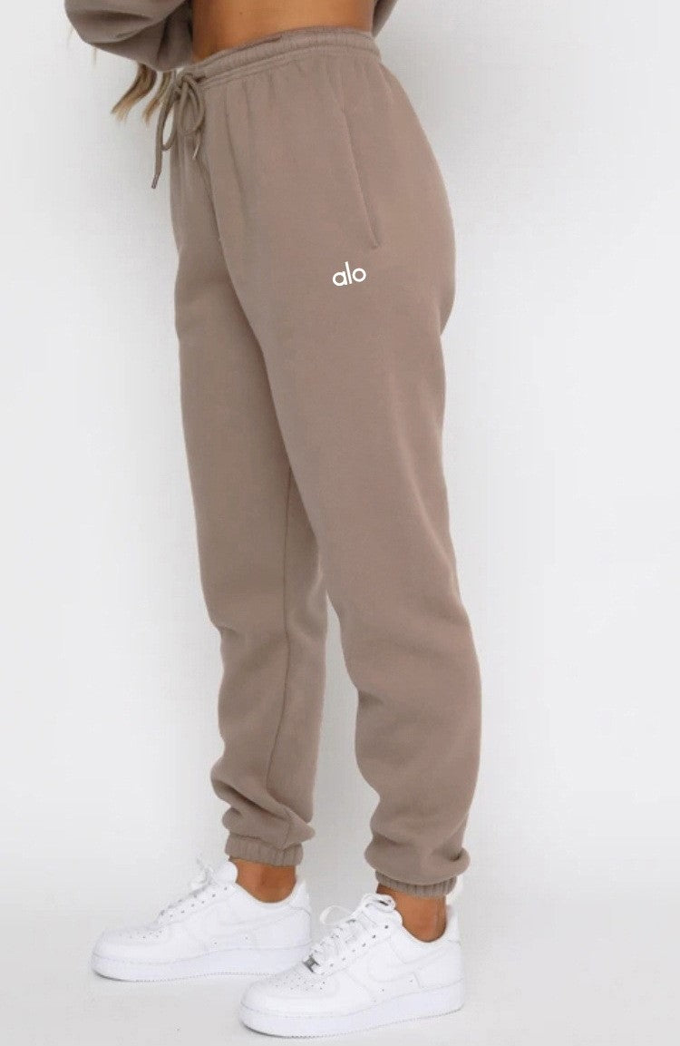 ALO Signature Lounge Set